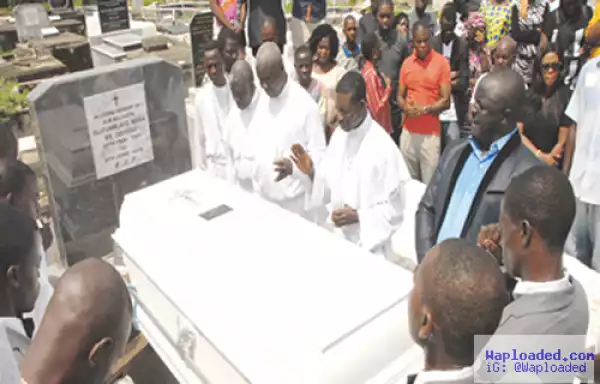Two friends who drowned at Elegushi beach have been buried (pics)